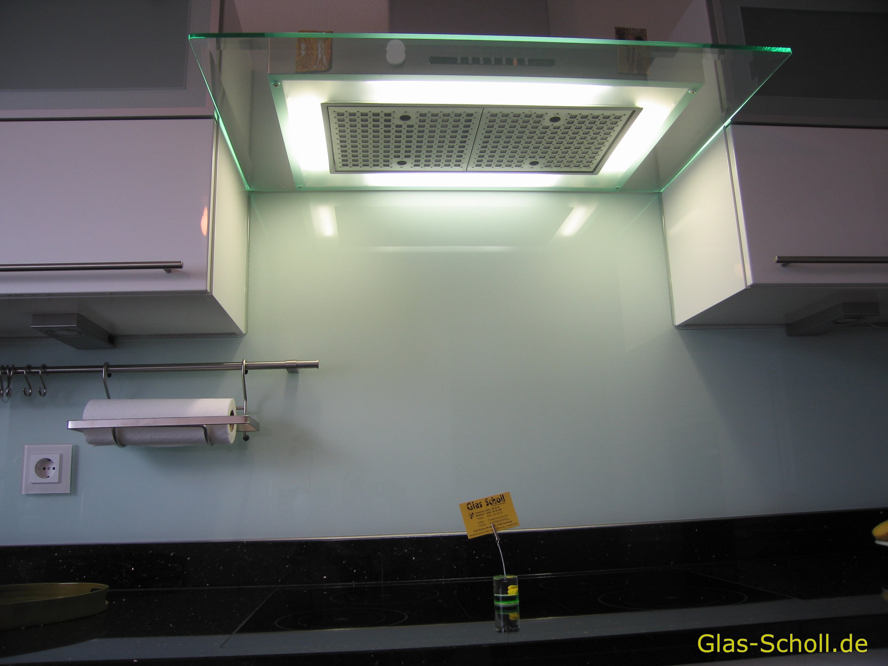 Küchenspritzschutz aus Glas über 4m von www.glas-scholl.de