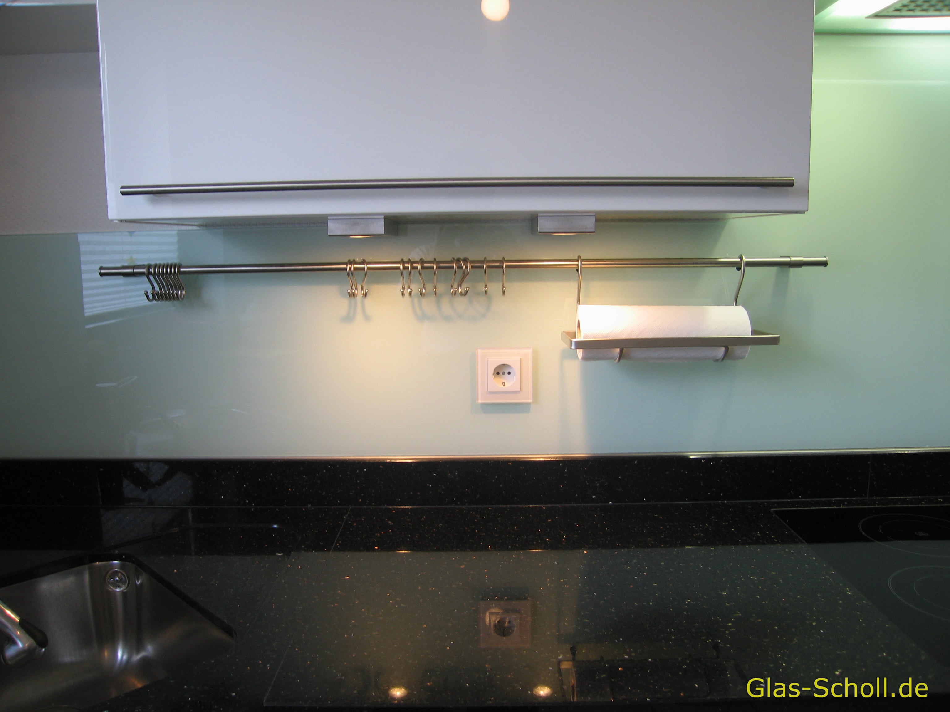 Küchenspritzschutz aus Glas über 4m von www.glas-scholl.de