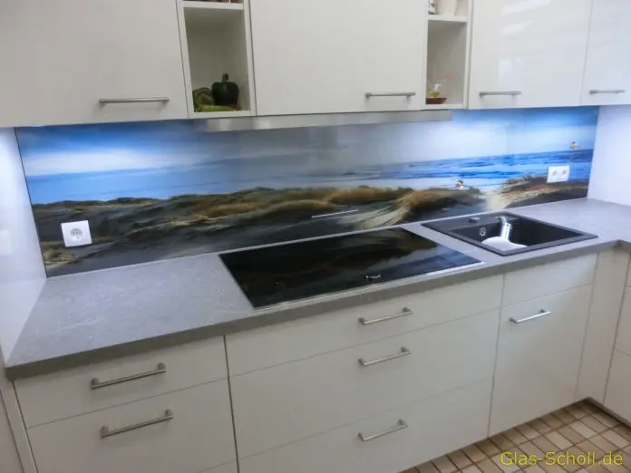 Küchenrückwand mit dänische Düne von Glas Scholl