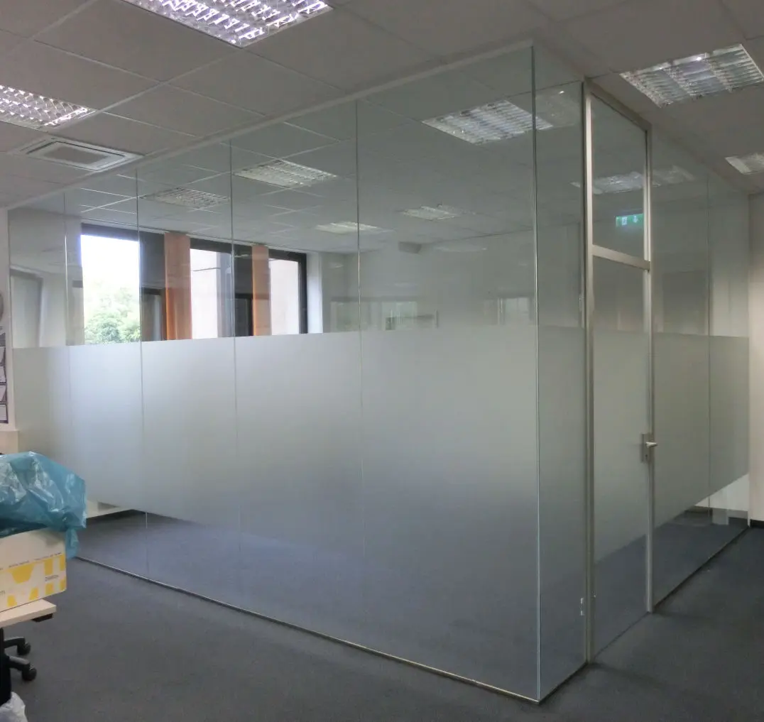 Glas-Büros und Trennwände mit Sichtschutz von Glas Scholl