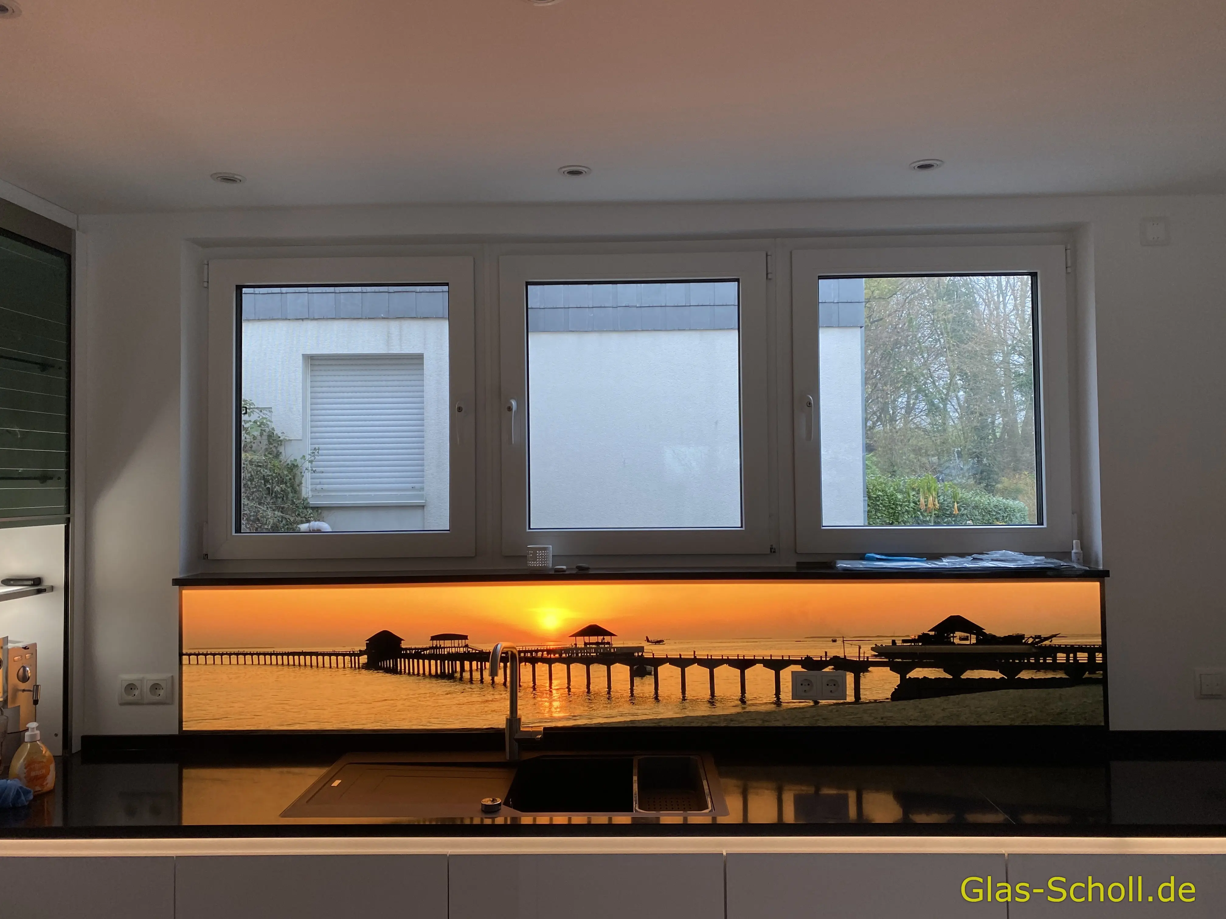 Küchenrückwand mit Urlaubs LED-Digitaldruck von Glas-Scholl.de
